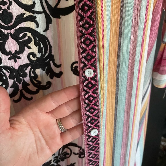 Multi Color Button Up 💜🩵🩷💛 - Picture 5 of 9